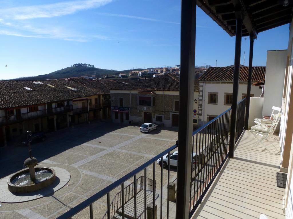 Apartamentos Rurales Entre Fuentes 쿠아코스 데 유스테 외부 사진